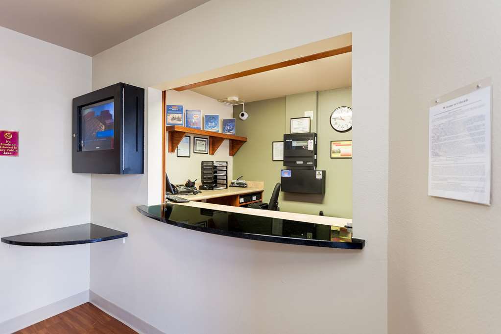 Woodspring Suites Уиллистон Интерьер фото
