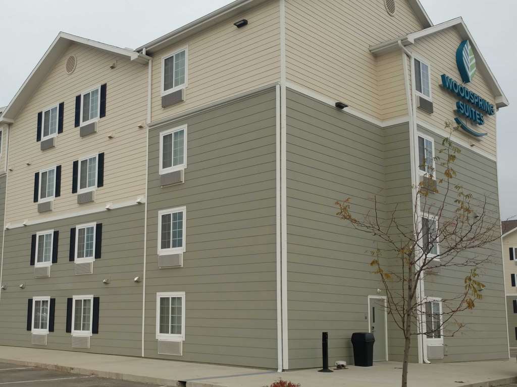 Woodspring Suites Уиллистон Экстерьер фото
